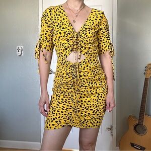 3 for $20 Signature8 Yellow & Black Dress, Size M